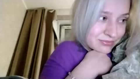 Mila 420 online show from April 8, 2026, 7:36 pm