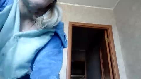 Mila 420 online show from April 16, 2026, 6:25 am
