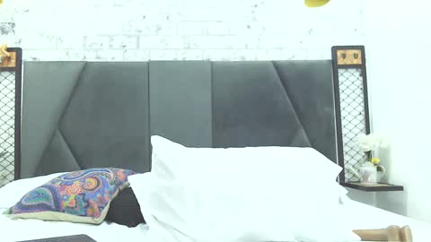 mila_adamss online show from February 4, 2025, 8:38 pm