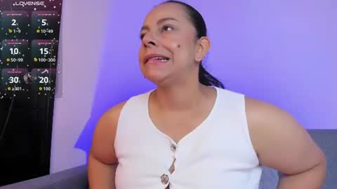 Snapshot of mila_chic chatting on July 6, 2026, 4:09 pm mila online show from July 6, 2026, 4:09 pm