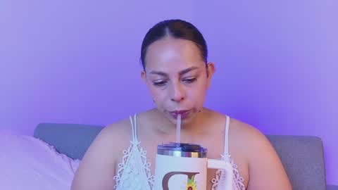 Snapshot of mila_chic chatting on July 26, 2026, 4:36 pm mila online show from July 26, 2026, 4:36 pm