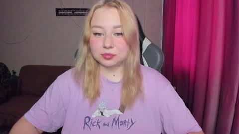 Mila shy sensual person  online show from November 5, 2025, 8:36 am