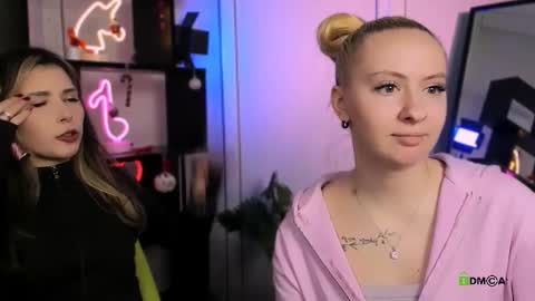 mila_glow online show from January 13, 2026, 7:19 pm