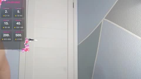 mila_good online show from December 17, 2025, 7:20 pm