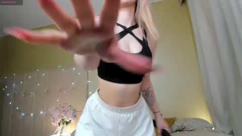 mila_kinor online show from February 2, 2025, 7:20 am