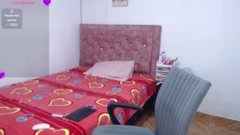 Mila Morgan online show from February 18, 2025, 6:58 pm