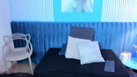 Mila and samy online show from April 19, 2026, 6:10 pm