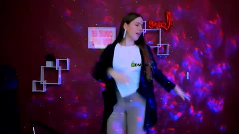 mila_sun__ online show from February 18, 2026, 10:00 am