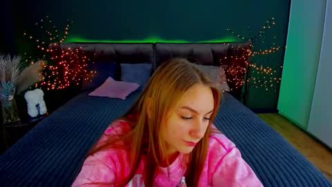 Milla online show from November 14, 2025, 7:18 am