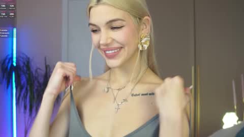 Mila and u can call me sweet bunny online show from February 7, 2026, 10:52 am