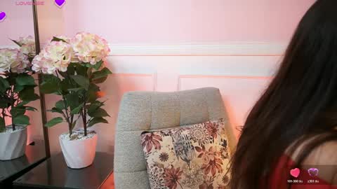 milacrave online show from April 2, 2026, 11:41 am