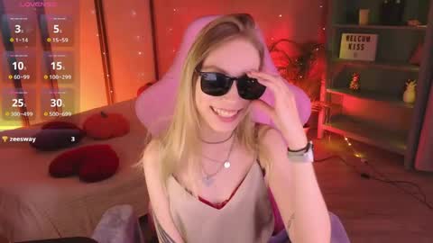 Mila online show from May 8, 2026, 6:08 am