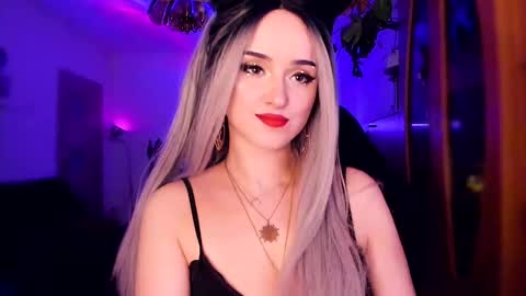 MiladyJolie online show from January 22, 2025, 4:13 am