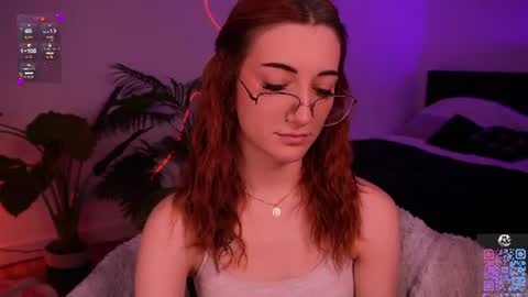 Snapshot of milaflameee_ chatting on June 9, 2026, 4:29 pm Mila . online show from June 9, 2026, 4:29 pm