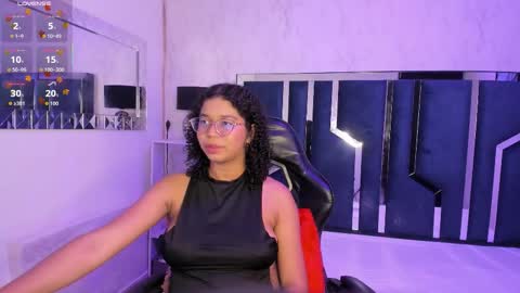 Snapshot of milahall__ chatting on October 14, 2025, 3:51 am Milenna online show from October 14, 2025, 3:51 am