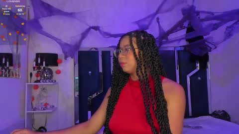 Milenna online show from October 22, 2025, 4:24 am