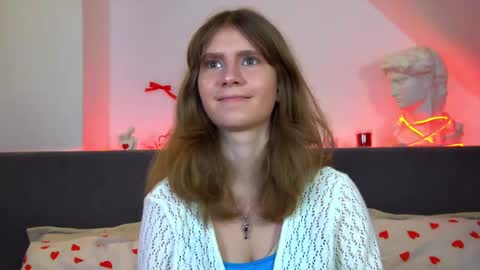 Mila online show from March 25, 2026, 6:36 pm