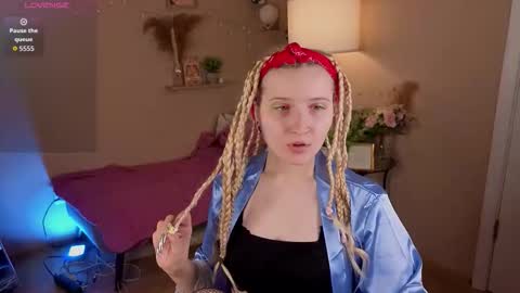 Milana online show from December 4, 2025, 9:56 pm