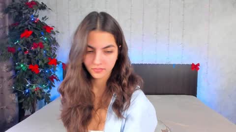 Snapshot of milana_crystal_ chatting on December 27, 2024, 8:13 am Milana online show from December 27, 2024, 8:13 am
