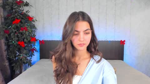 Snapshot of milana_crystal_ chatting on December 27, 2024, 11:17 am Milana online show from December 27, 2024, 11:17 am