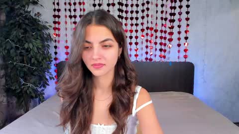 Snapshot of milana_crystal_ chatting on February 4, 2025, 8:13 am Milana online show from February 4, 2025, 8:13 am