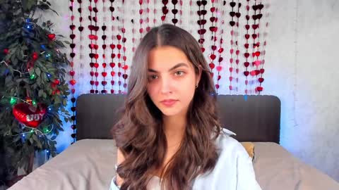 Snapshot of milana_crystal_ chatting on February 6, 2025, 11:21 am Milana online show from February 6, 2025, 11:21 am