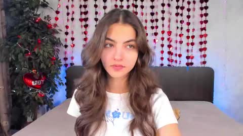 Snapshot of milana_crystal_ chatting on February 23, 2025, 8:17 am Milana online show from February 23, 2025, 8:17 am