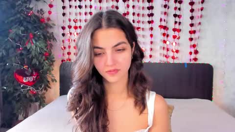 Snapshot of milana_crystal_ chatting on February 25, 2025, 8:25 am Milana online show from February 25, 2025, 8:25 am