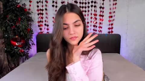 Snapshot of milana_crystal_ chatting on March 3, 2025, 1:53 pm Milana online show from March 3, 2025, 1:53 pm