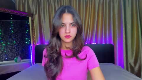 Snapshot of milana_crystal_ chatting on September 21, 2025, 7:10 am Milana online show from September 21, 2025, 7:10 am