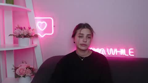 milanaangelas online show from February 22, 2025, 5:46 pm