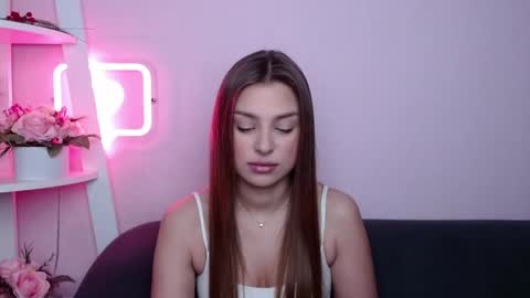 milanaangelas online show from April 20, 2026, 4:37 am