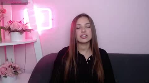 Snapshot of milanaangelas chatting on June 1, 2026, 4:47 am milanaangelas online show from June 1, 2026, 4:47 am