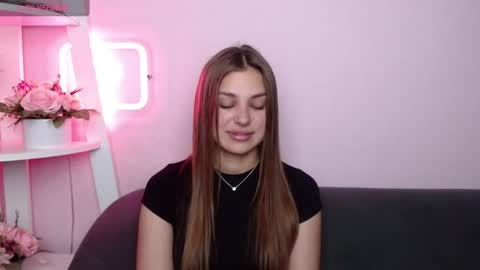Snapshot of milanaangelas chatting on June 22, 2026, 7:44 pm milanaangelas online show from June 22, 2026, 7:44 pm