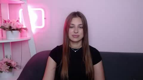 Snapshot of milanaangelas chatting on June 28, 2026, 4:40 am milanaangelas online show from June 28, 2026, 4:40 am