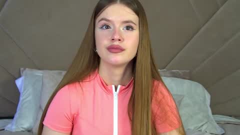 Snapshot of milanabalmain chatting on February 3, 2025, 1:51 pm MilanaBalmain online show from February 3, 2025, 1:51 pm