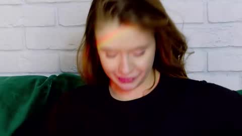 Snapshot of milanabalmain chatting on February 18, 2025, 2:27 pm MilanaBalmain online show from February 18, 2025, 2:27 pm