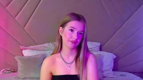 Snapshot of milanabalmain chatting on March 1, 2025, 4:47 am MilanaBalmain online show from March 1, 2025, 4:47 am