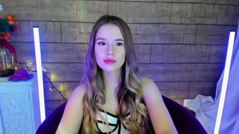 Snapshot of milanabalmain chatting on March 11, 2025, 4:43 am MilanaBalmain online show from March 11, 2025, 4:43 am