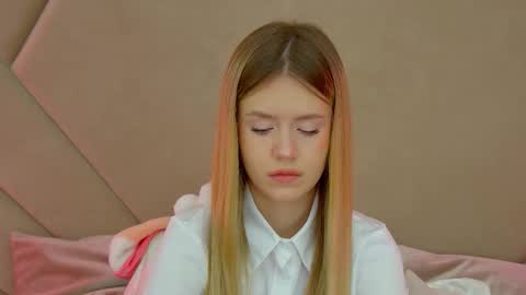 Snapshot of milanabalmain chatting on October 20, 2025, 4:02 am MilanaBalmain online show from October 20, 2025, 4:02 am