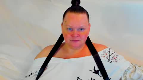 Lana online show from February 15, 2025, 5:50 pm