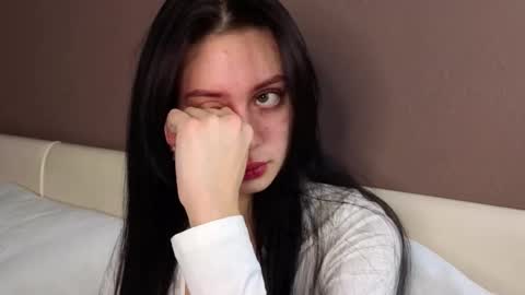 Milana online show from November 23, 2025, 5:18 am