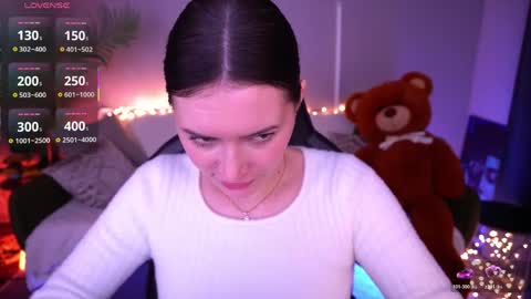 Milana online show from April 10, 2026, 1:16 pm