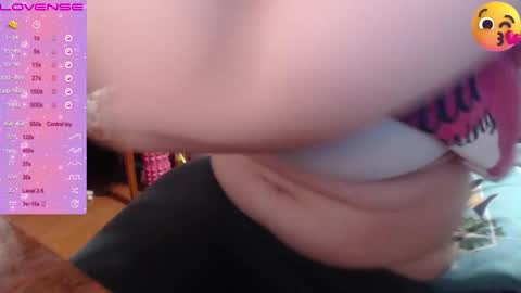 Luna-- link in bio online show from October 9, 2025, 4:05 pm