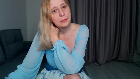 Milena online show from February 8, 2026, 6:17 am