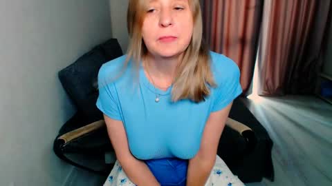 Milena online show from June 3, 2026, 6:16 am