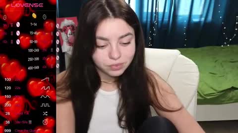 Mila online show from February 20, 2025, 1:19 pm