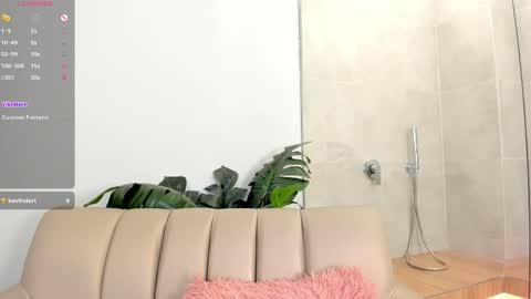 Snapshot of milaowens chatting on May 14, 2026, 1:51 pm Sexy Mila online show from May 14, 2026, 1:51 pm