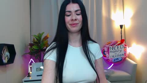 Snapshot of milasecretsss chatting on May 31, 2026, 6:53 am milasecretsss online show from May 31, 2026, 6:53 am