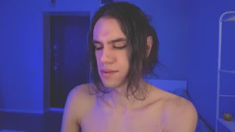 Mila online show from February 18, 2026, 2:13 pm